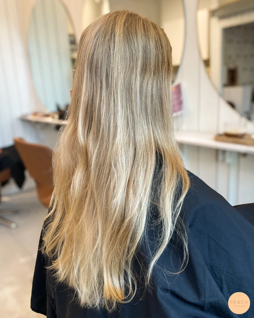 Teasylights & lowlights med en beige nyans