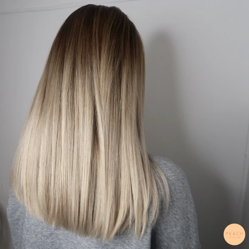 Uppljusning kall blond hårfärg