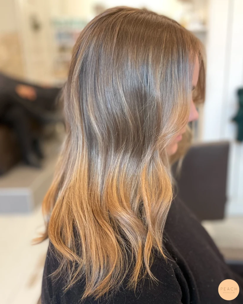 Honungsblond hårfärg med fina babylights