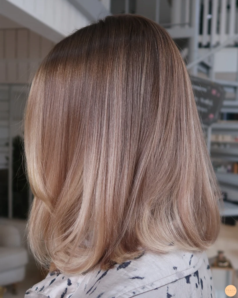 Varm ljusbrun hårfärg med Hairtalk förtjockning