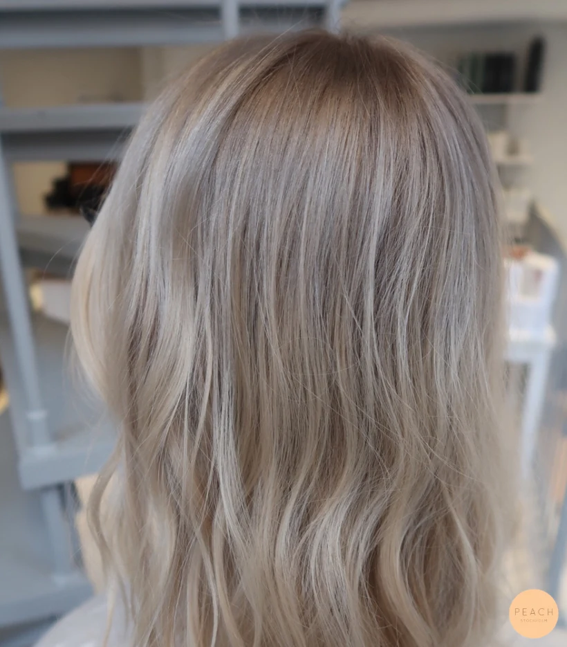 Från hemmablekt till naturligt blond