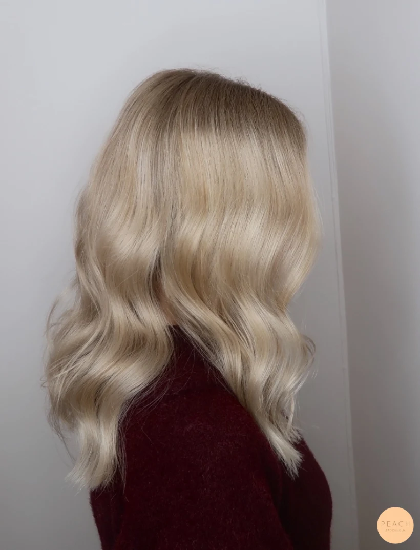 Babylights hair blonde med sval nyansering