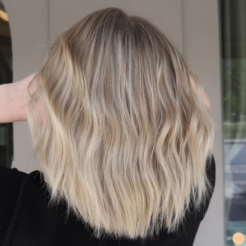 Beige blond balayage