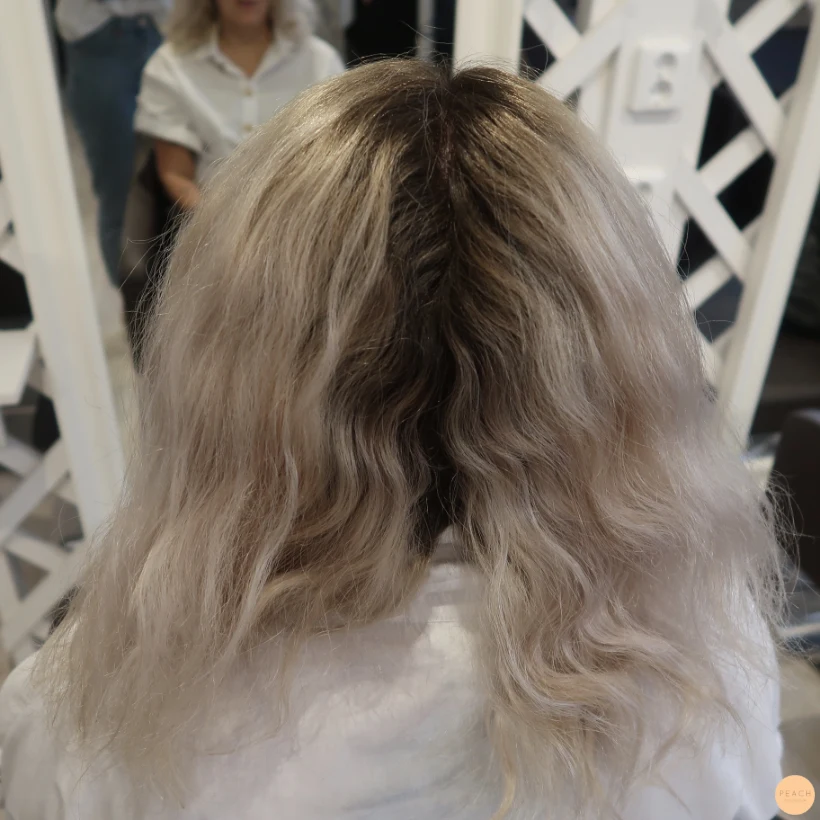Beige blond lowlights