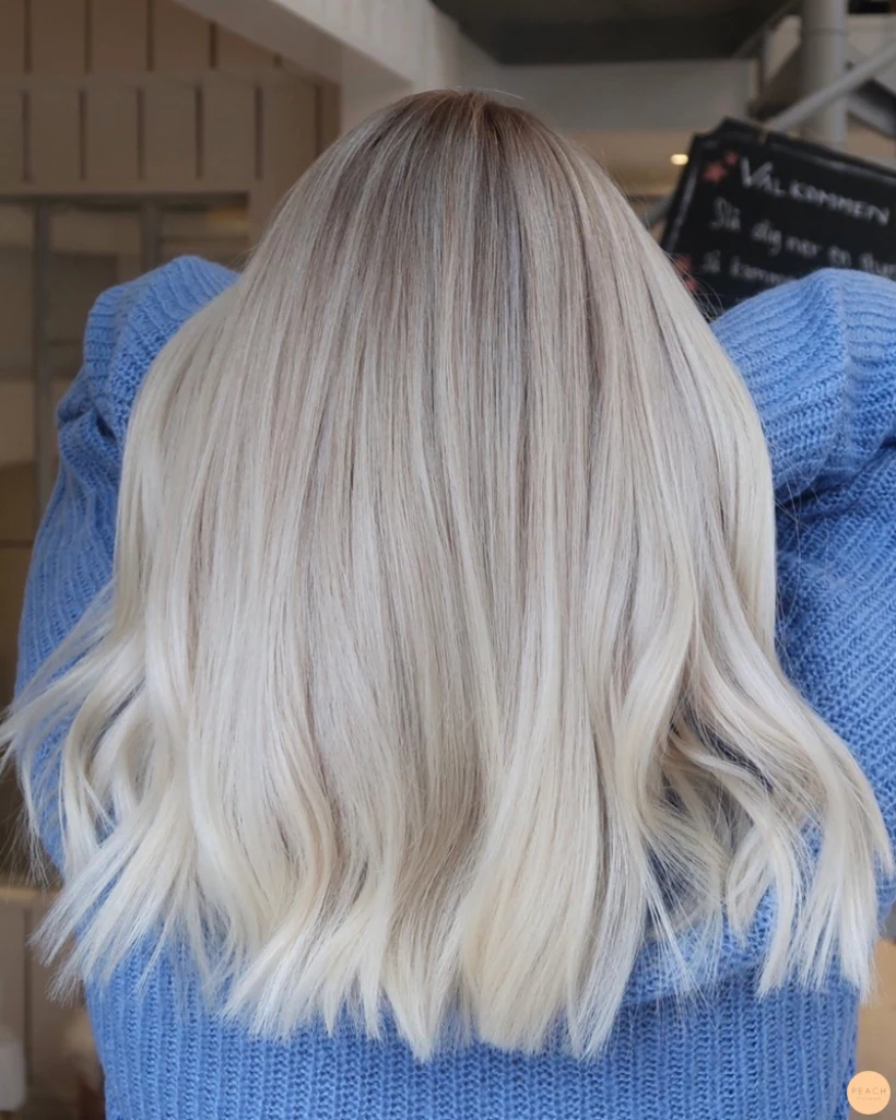 Blonde balayage short hair