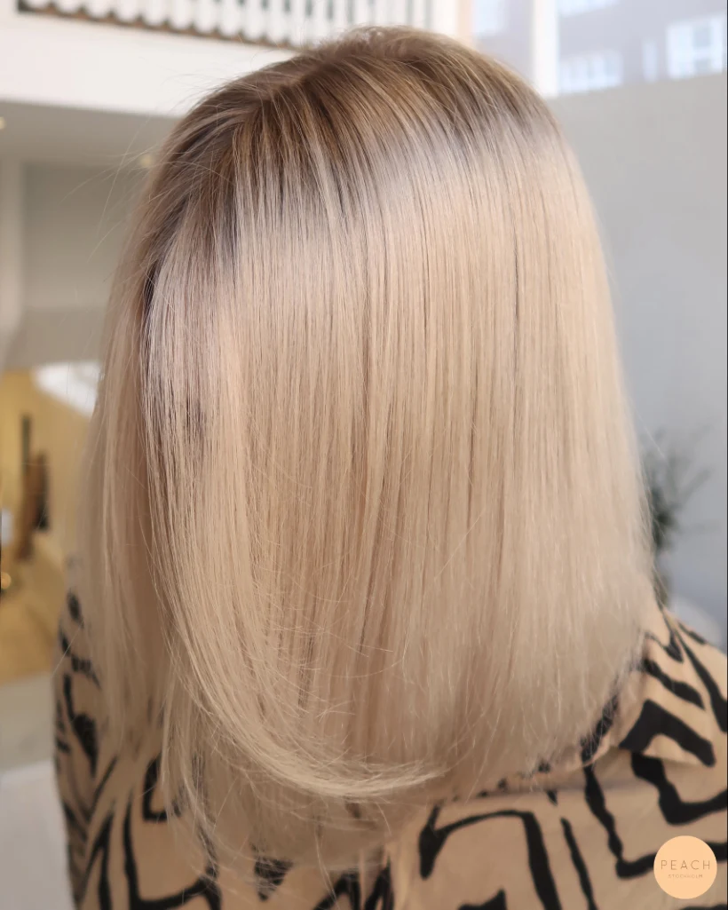 Beige blond hårfärg lob