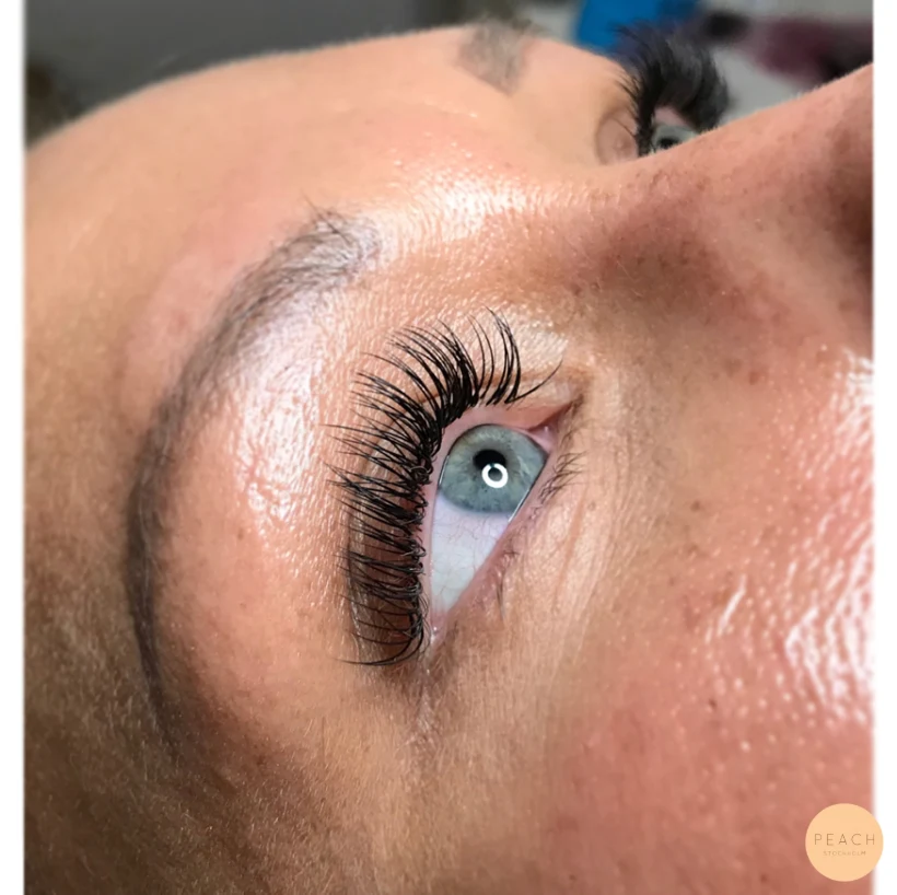 Naturlig fransförlängning – salongsresultat av Amanda Da Silva, 9 april 2018