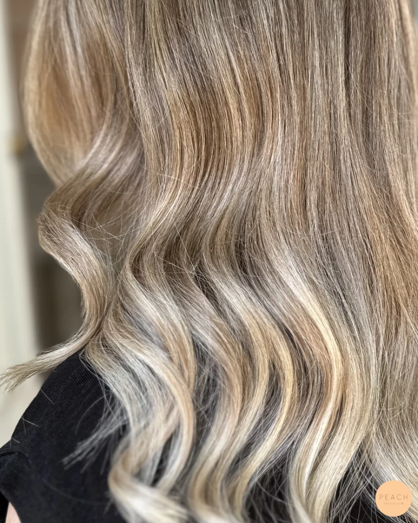 Sommarblond – salongsresultat av Felicia Mankinen, 7 juni 2023