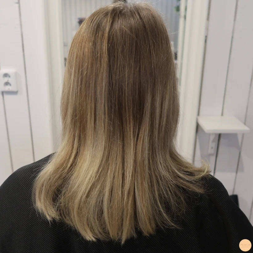 Balayage blond long bob