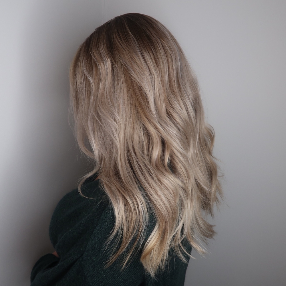 Blond med djup i botten