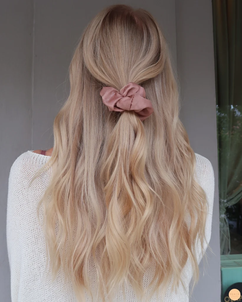 Ljus beige blond hårfärg