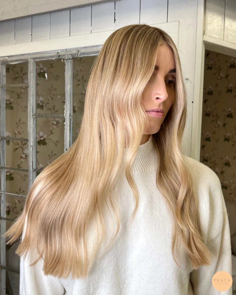 Creamy vanilla blonde hair🌸