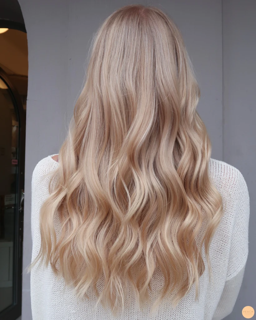 Ljus beige blond hårfärg