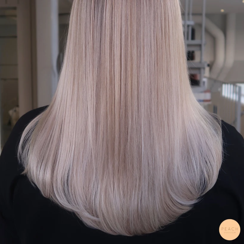 Blond lob med lugg