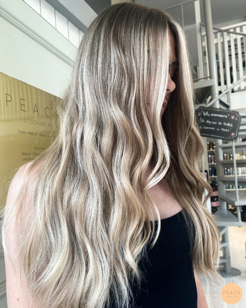 Balayage blond – salongsresultat av Stina Tannerstål, 16 augusti 2021