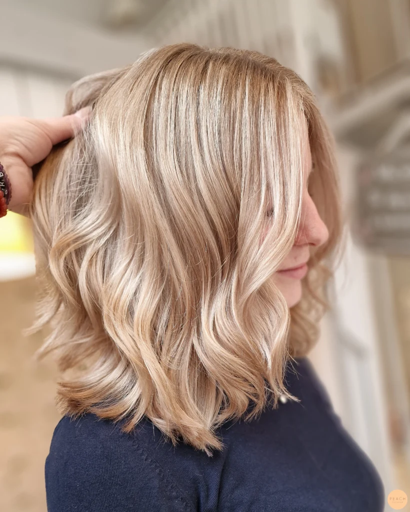 Beige blond
