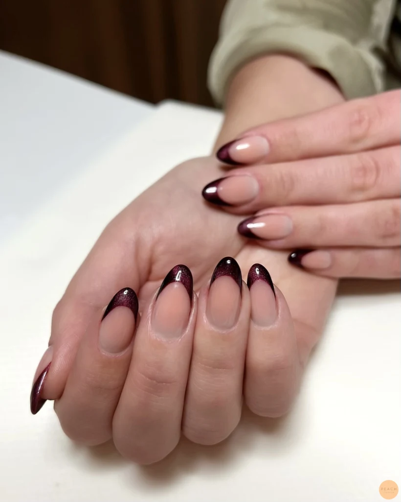 Cat eye fransk manikyr