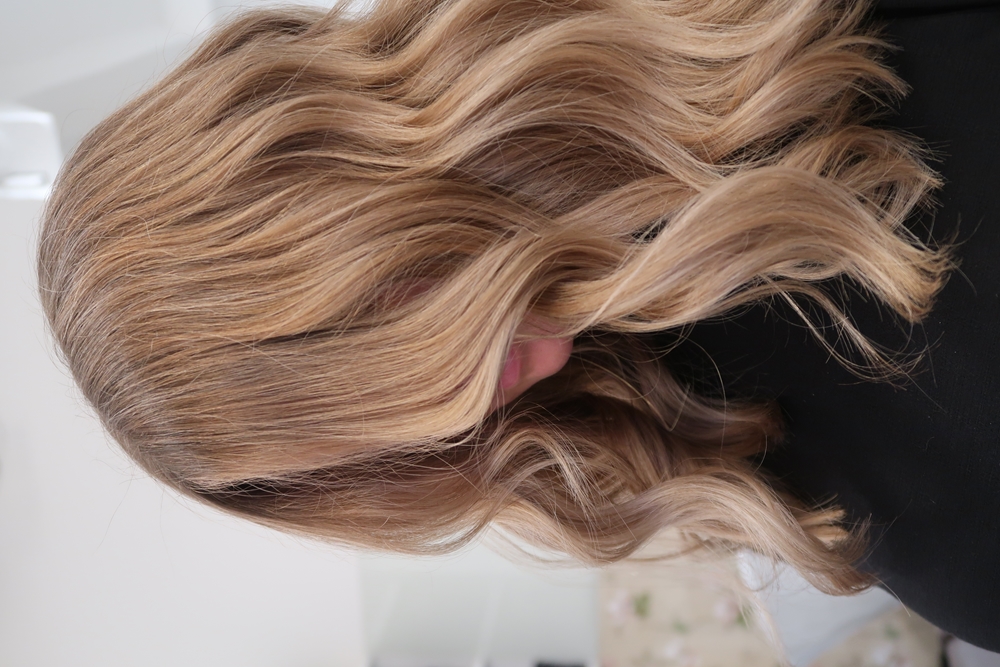 Blond hårfärg med olika nyanser