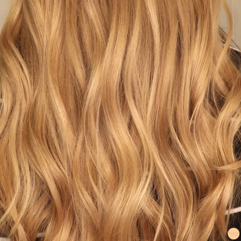 Naturlig balayage i varma toner