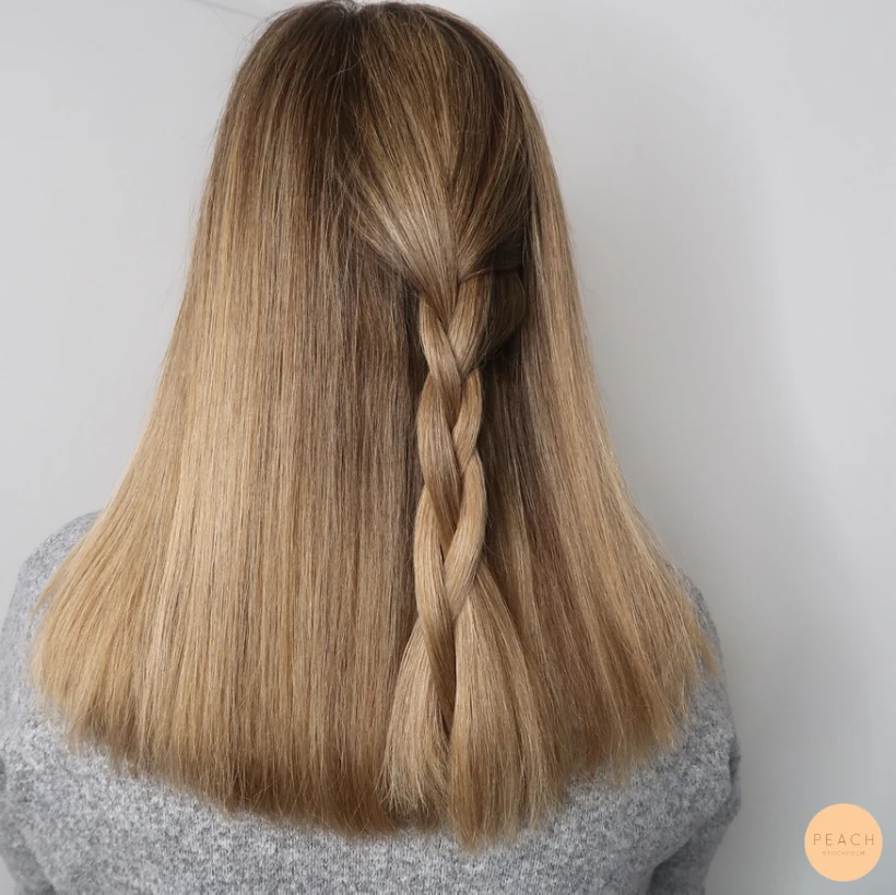 Babylights hair med ljusa slingor