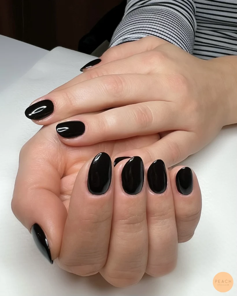 Black nails - always a good idea