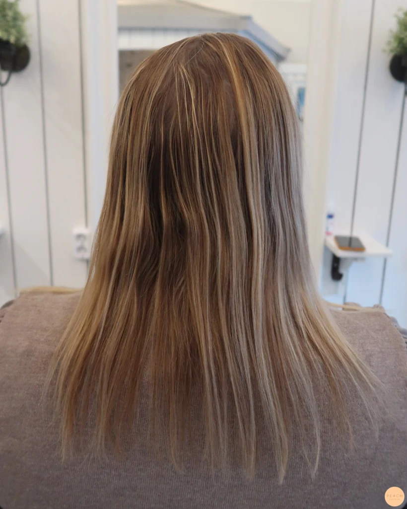 Guldblond hårfärg