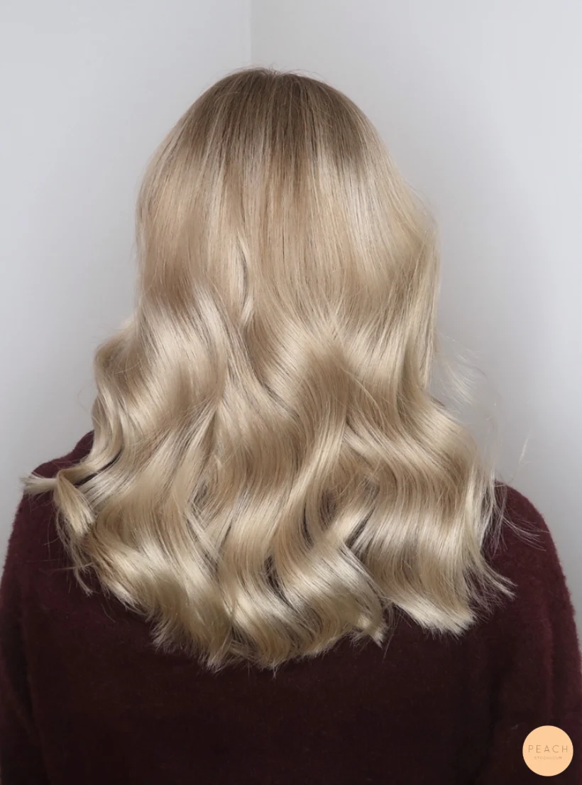 Babylights hair blonde med sval nyansering