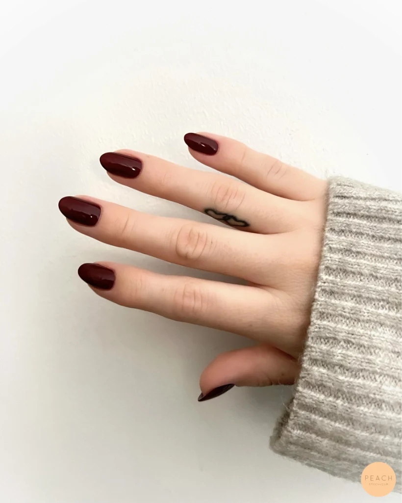Classic blood red nails ❤️