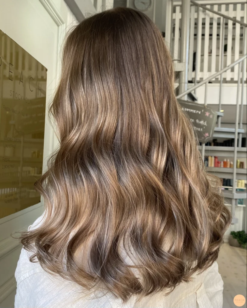 Soft chestnut brown