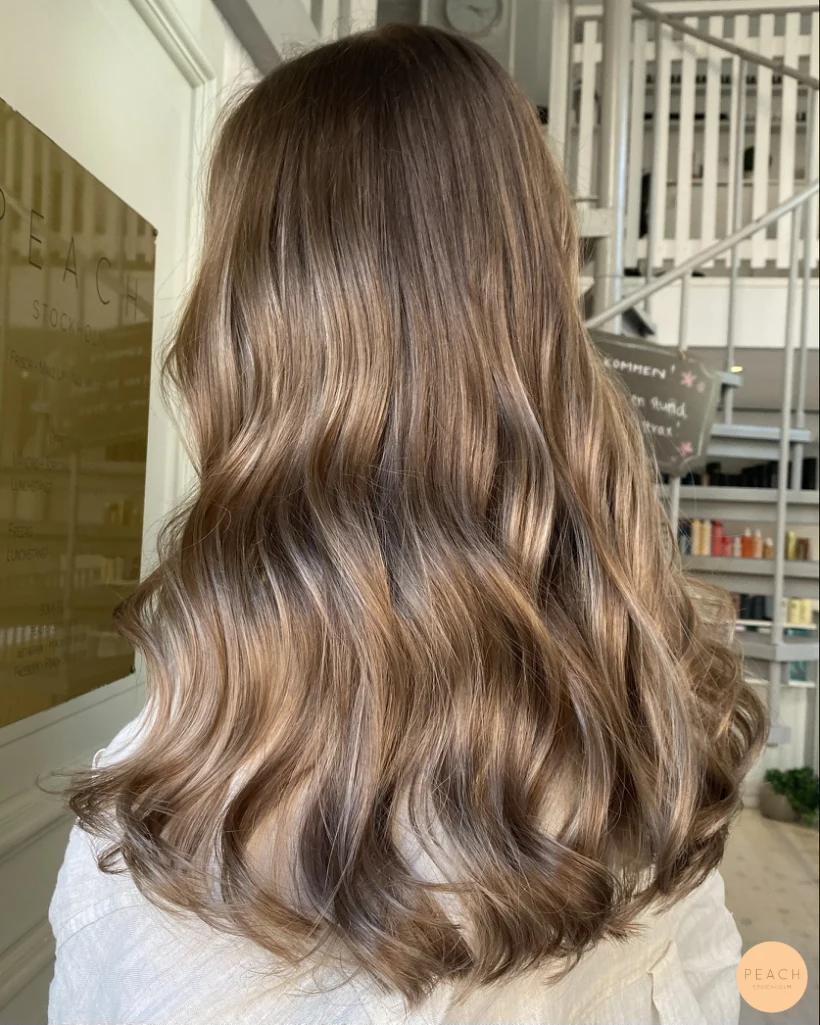 Soft chestnut brown