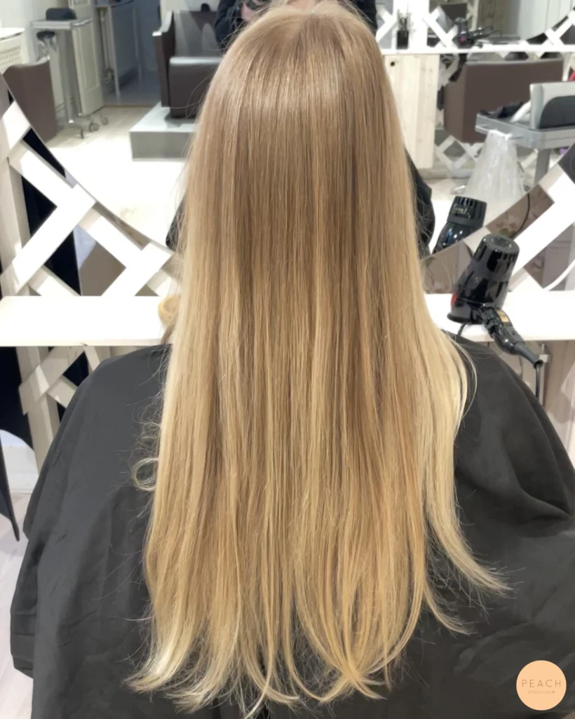Sval blond balayage med mjuk botten