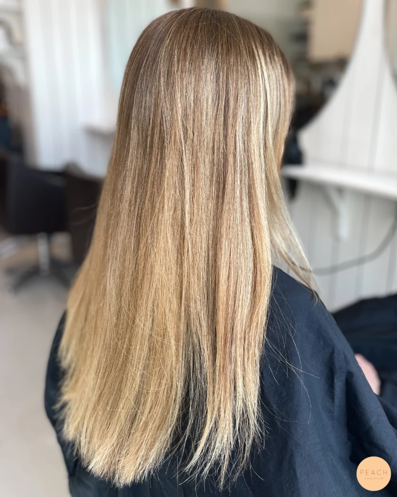 Tjockt hår med ljusa slingor 🌼🌟