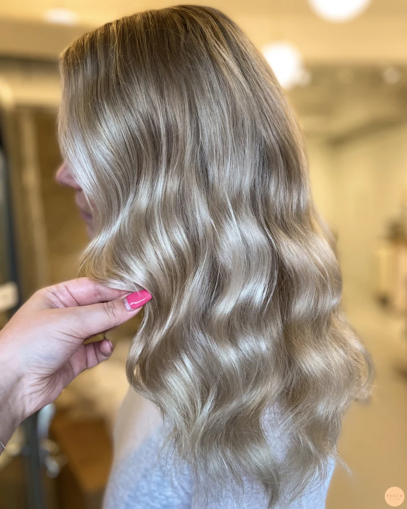 Klarblond hårfärg
