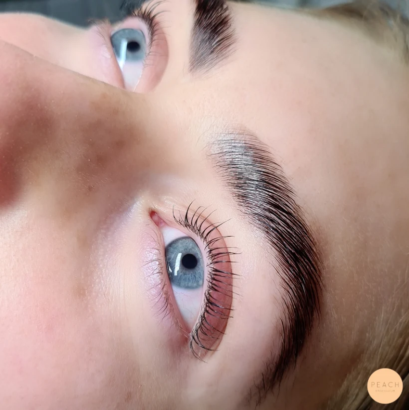 Yumi lashes & brows – salongsresultat av Erika Gradin, 9 oktober 2020