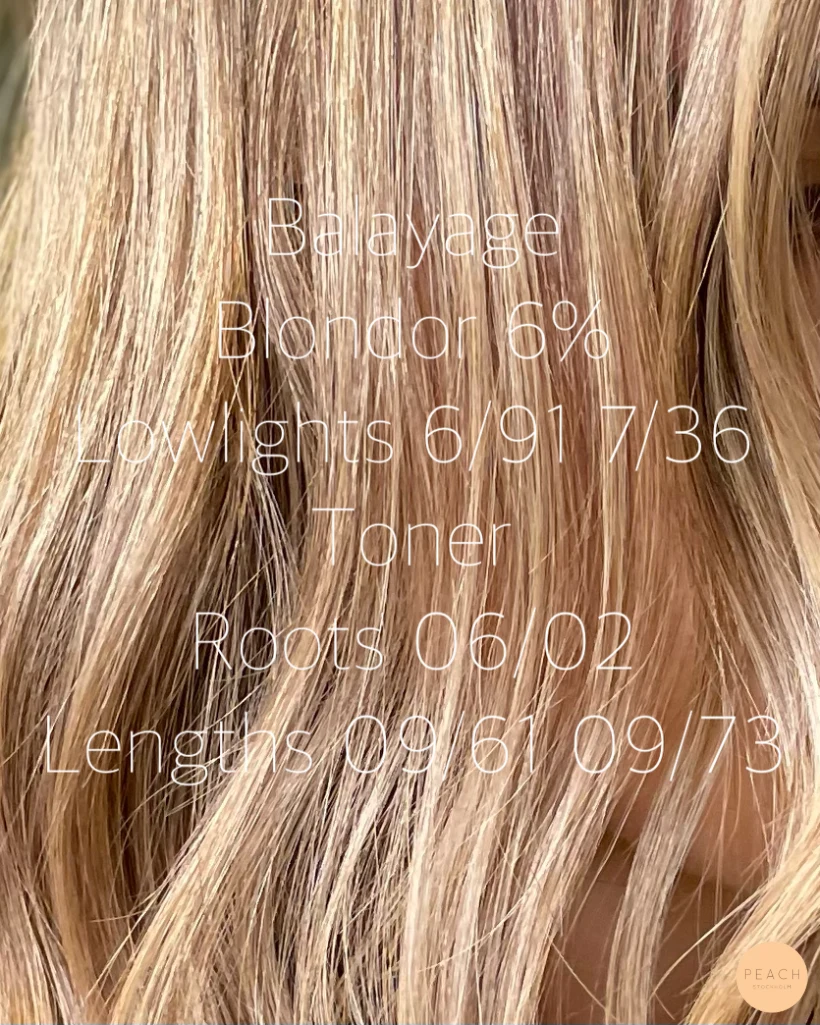 Blonde balayage med mjuka lowlights