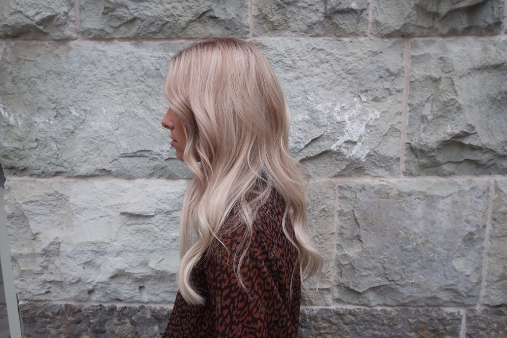 Höstigt blond med kalla slingor