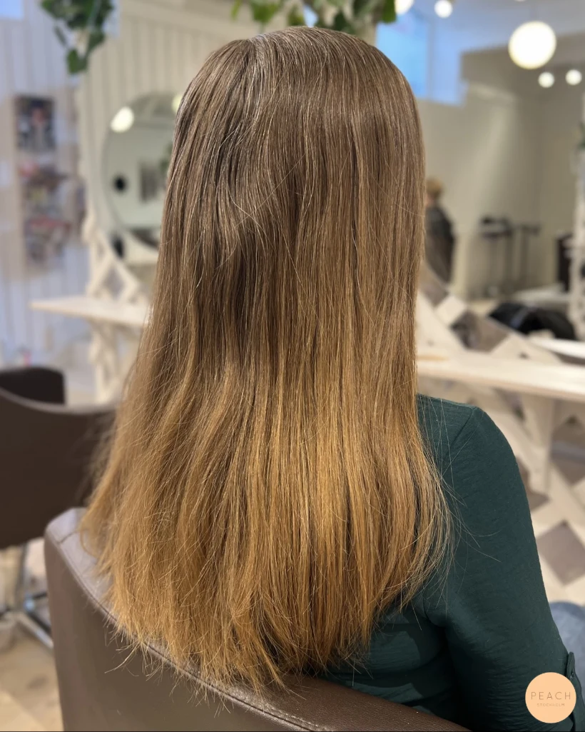 Krämig beige blond balayage