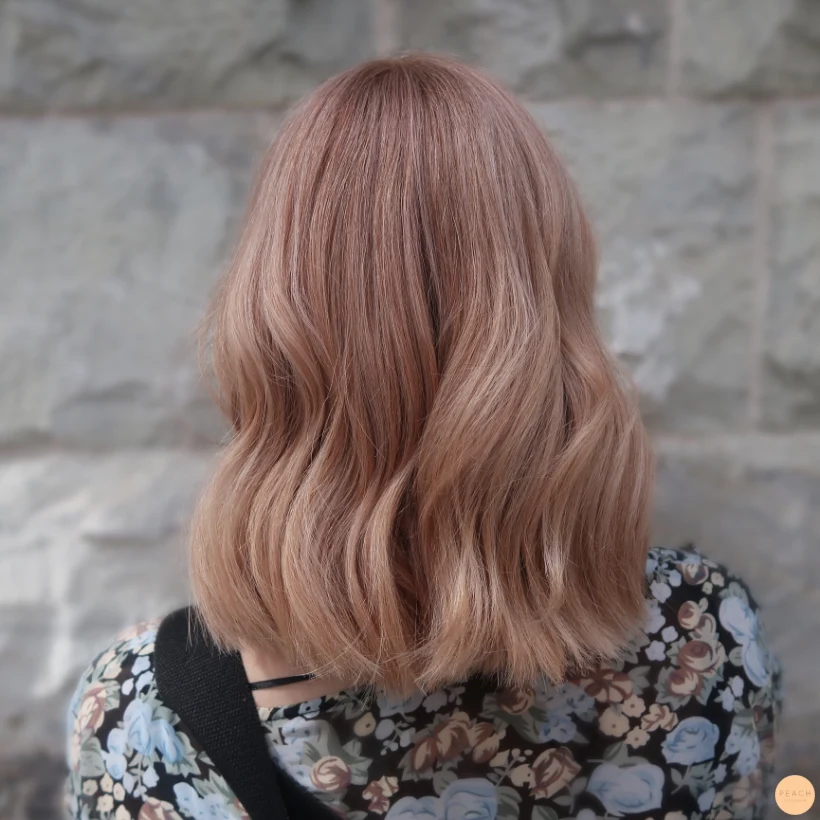 Peach rosa hår