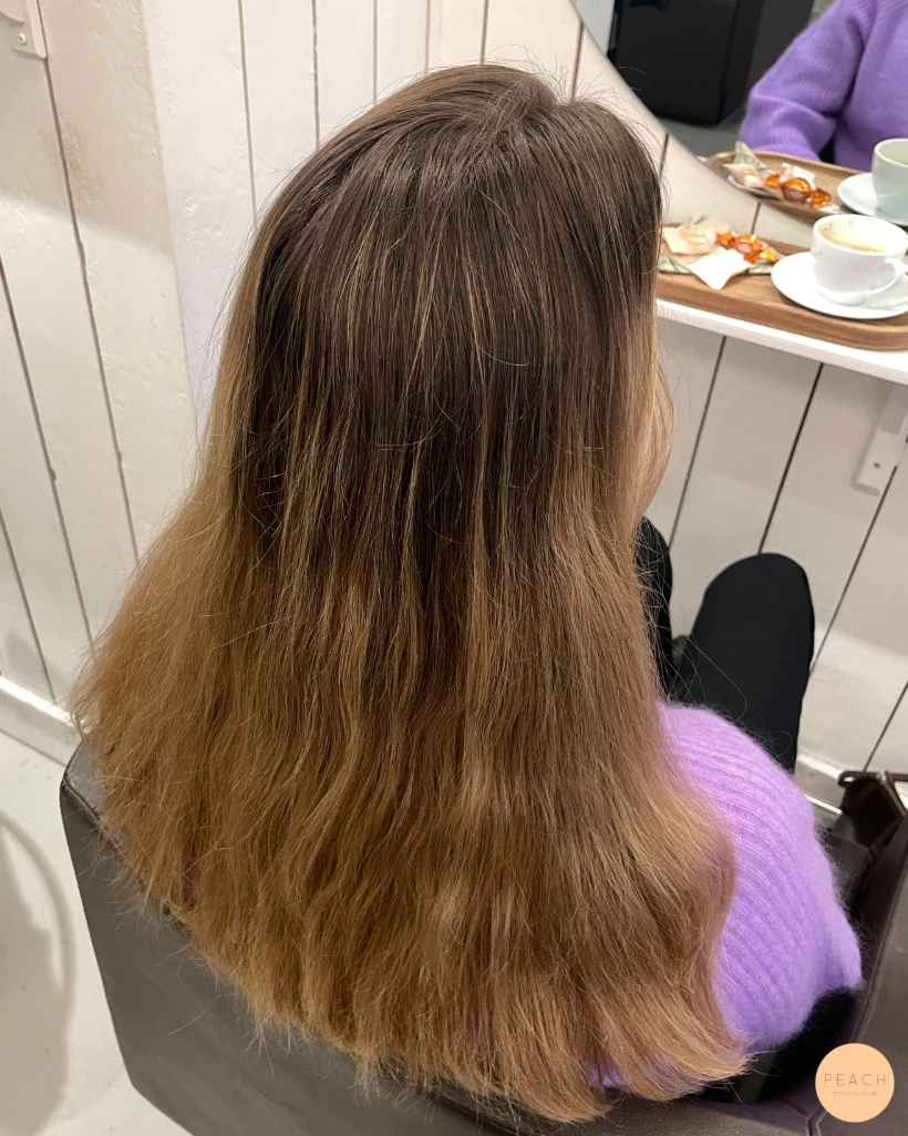 Soft Blonde Balayage med mjuk root shadow