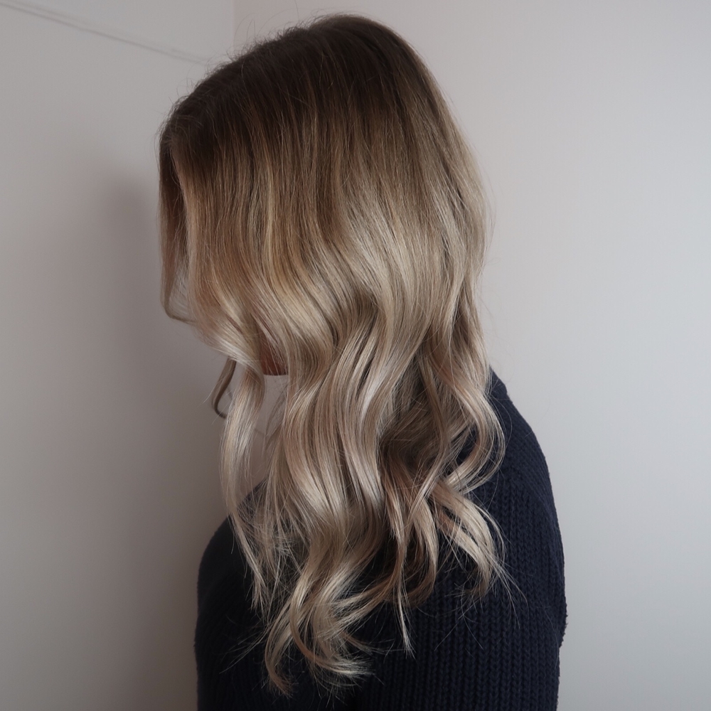 Balayage blonde stockholm