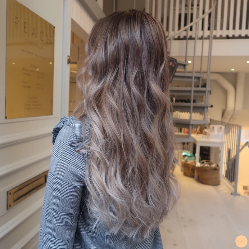 Balayage långt hår - beige