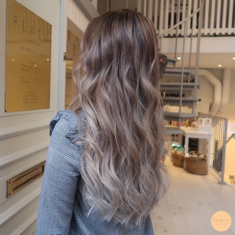 Balayage långt hår - beige