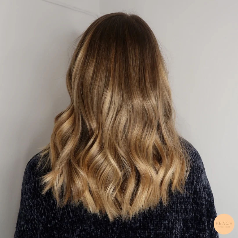 Blond varm beige balayage