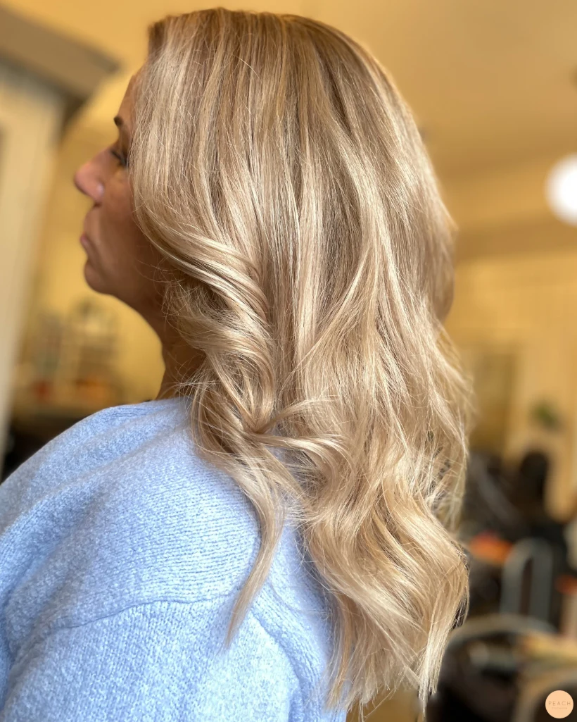 Sandbeige