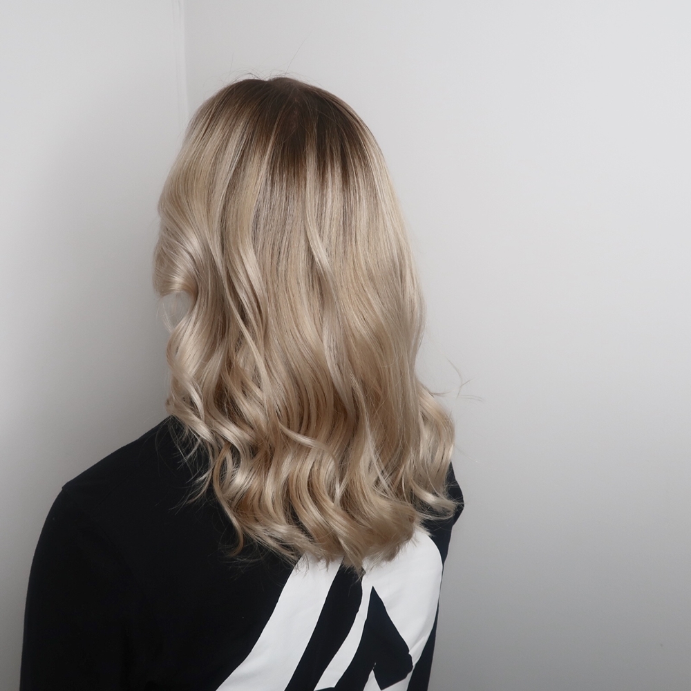 Beige blond hårfärg