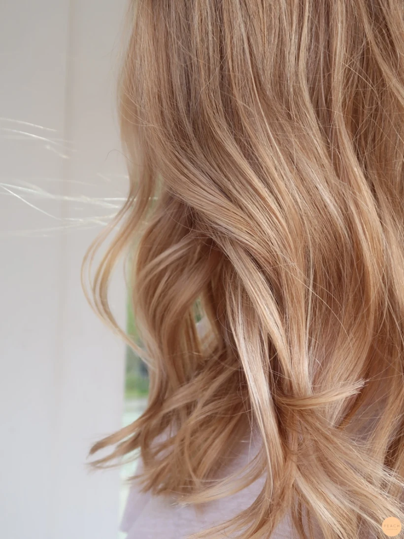Varm blond hårfärg