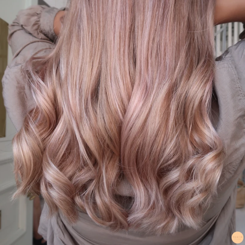 Rosa blond balayage