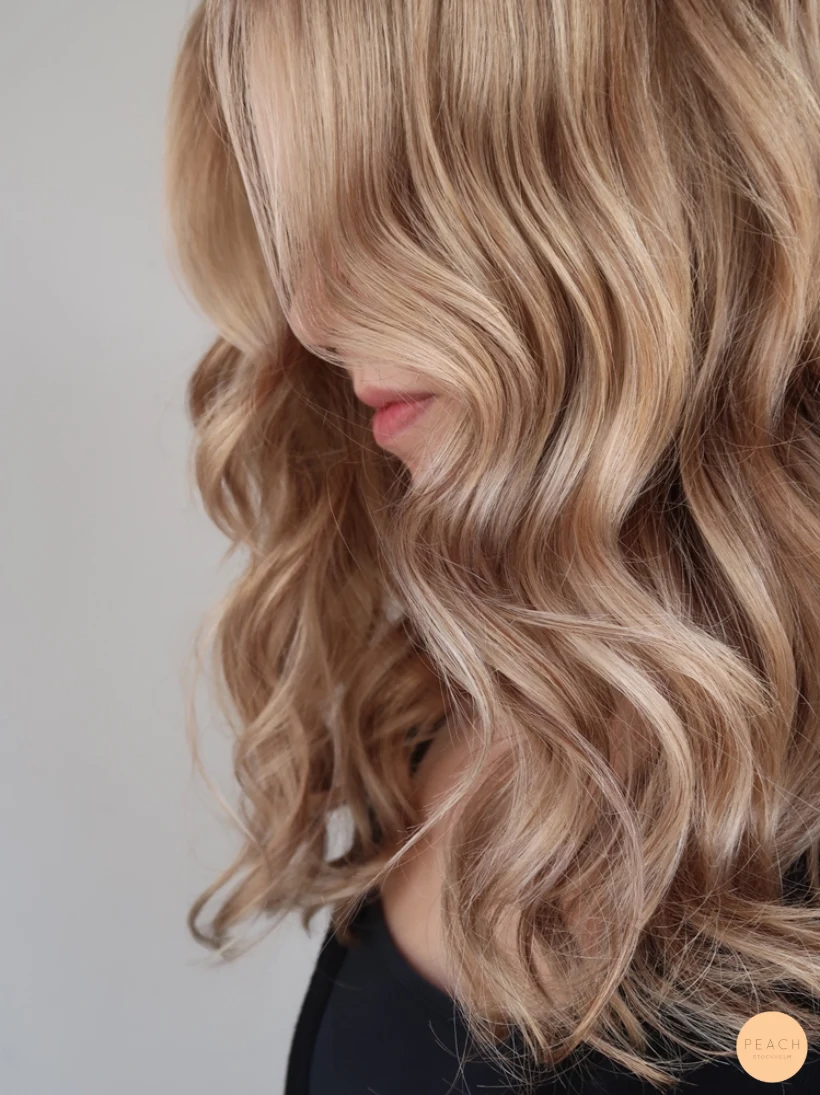 Naturlig balayage varma och kalla toner