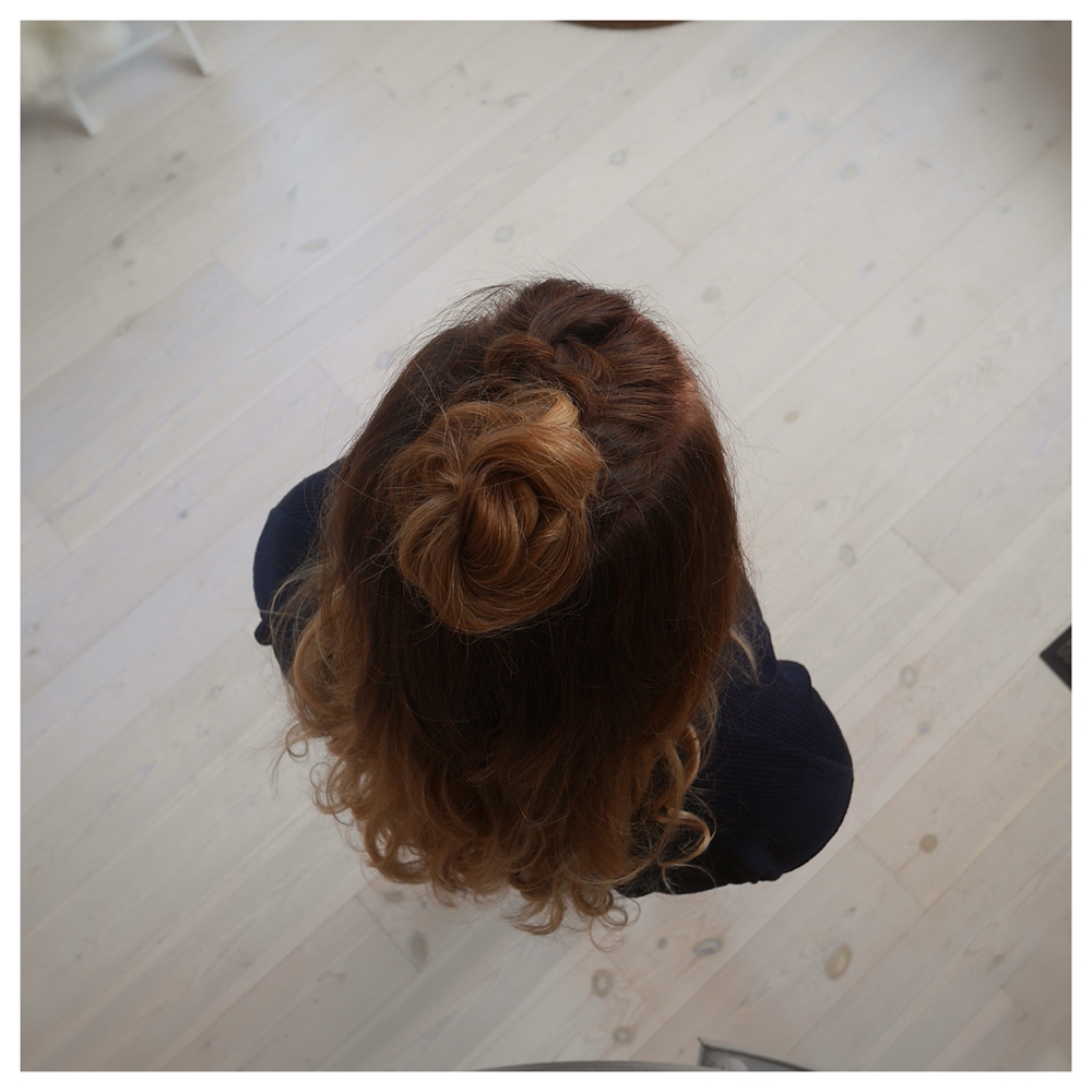Half updo