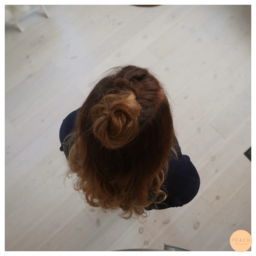 Half updo